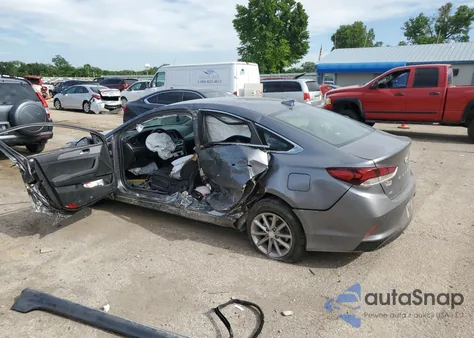2019 Hyundai Sonata Se z USA, uszkodzony, nr VIN 5NPE24AF4KH743597